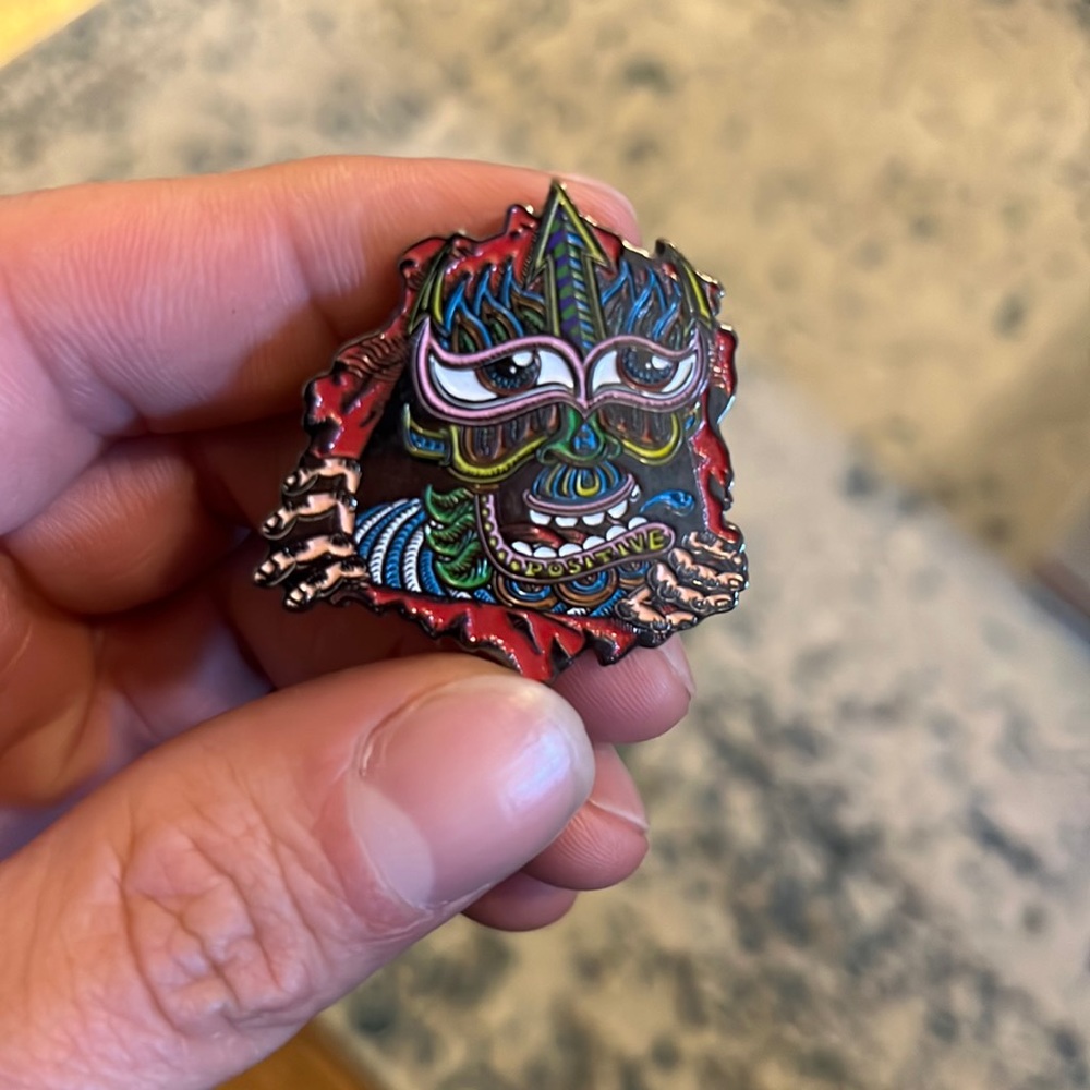 Hat pin